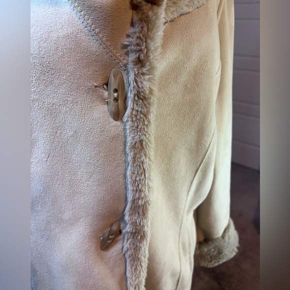 Jones New York Penny Lane Ivory Faux Suede Shearling Coat, Size L - Picture 6 of 8